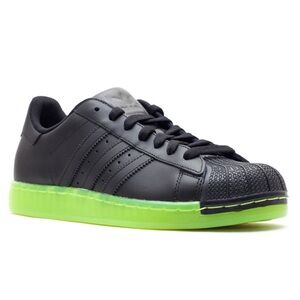 Adidas sneakers tennis athletic shoes fashion striped green black logo